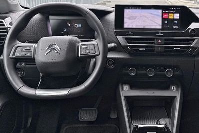 Citroen C4 1.2 PureTech Max S&S EAT8