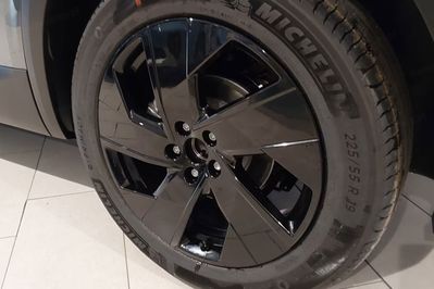 Citroen C5 Aircross Plus eDCT6 1.2 mHEV