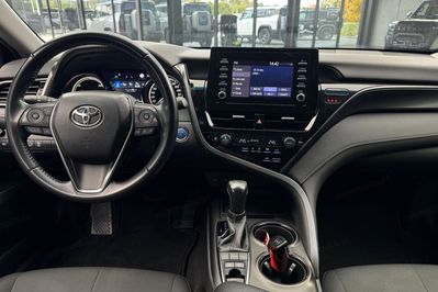Toyota Camry 2.5 Hybrid Comfort CVT