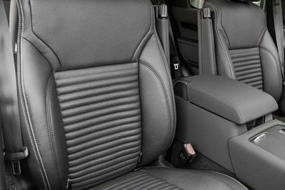 Land Rover Discovery V D250 Dynamic SE