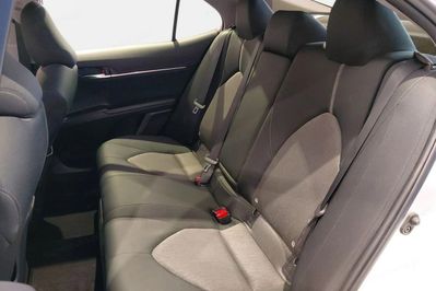 Toyota Camry 2.5 Hybrid Comfort CVT