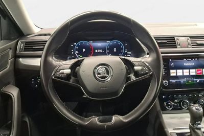 Skoda Superb 2.0 TDI Ambition DSG