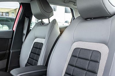 Citroen C4 Plus eDCT6 1.2 mHEV