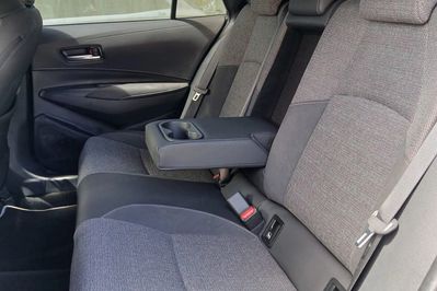 Toyota Corolla 1.8 Hybrid Style