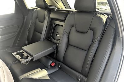 Volvo XC60 T8 Plug-In Hybrid AWD Plus Bright aut