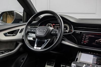 Audi Q8 50 TDI mHEV quattro Tiptronic
