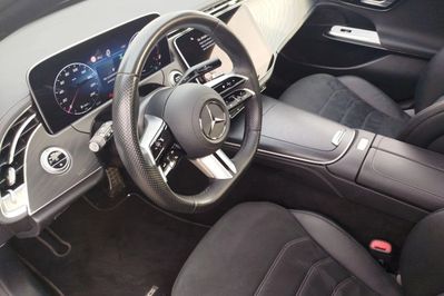 Mercedes Klasa E Kombi 220 d 4-Matic AMG Line