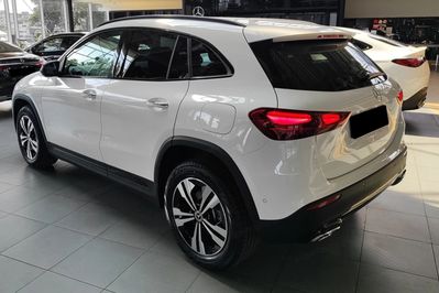 Mercedes GLA 250 e  Progressive