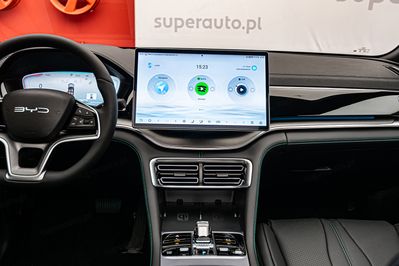 BYD Seal U DM-i  Design AWD