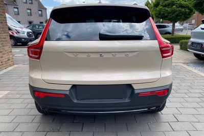 Volvo XC40 B4 Plus Dark