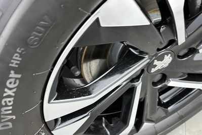 Peugeot 2008 Allure 1.2 PureTech EAT8