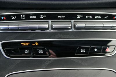Mercedes Klasa E 220 d 4MATIC 9G-Tronic AMG Line