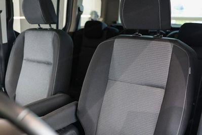 Toyota Proace City Verso 1.2 d-4T Family