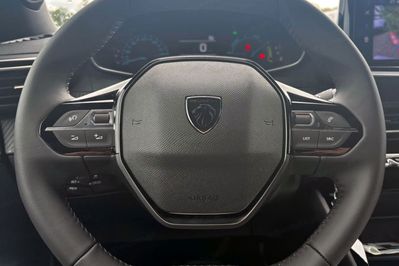 Peugeot 2008 Business e-DCS6 1.2 PureTech mHEV