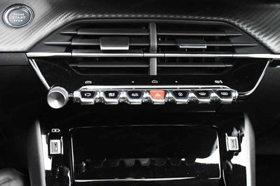 Peugeot 208 GT e-208 50kWh