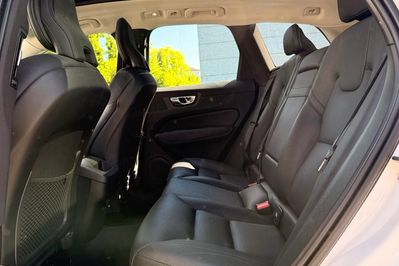 Volvo XC60 B4 D Momentum Pro aut