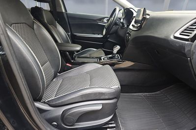 Kia Ceed 1.6 Gdi Phev Business Line Dct