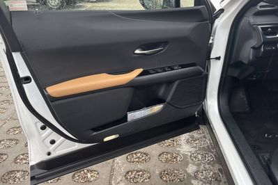 Lexus UX 200 Business