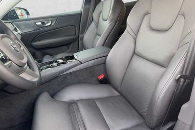 Volvo V60 T6 AWD Plug-In Hybrid Plus Dark aut