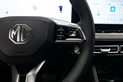 MG HS 1.5T HEV+ Exclusive aut