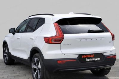 Volvo XC40 B4 B Plus Dark