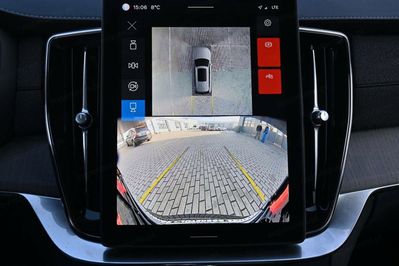 Volvo XC90 T8 AWD Plug-In Hybrid Ultra Dark 7os