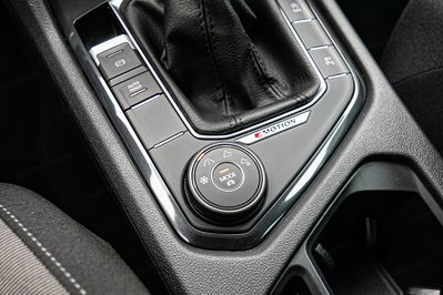 Volkswagen Tiguan 2.0 TSI Life 4Motion DSG