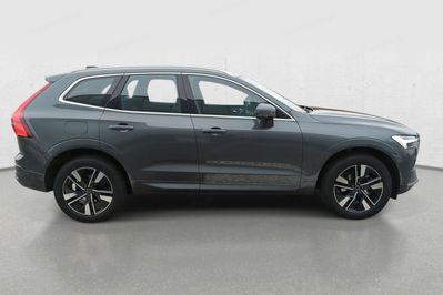 Volvo XC60 B5 B AWD Plus Dark aut