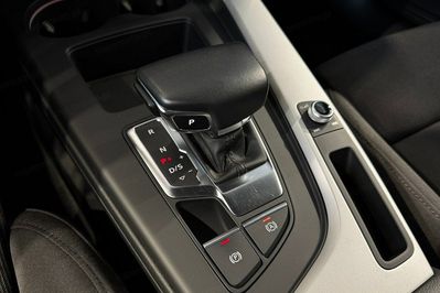 Audi A4 35 TFSI mHEV S tronic