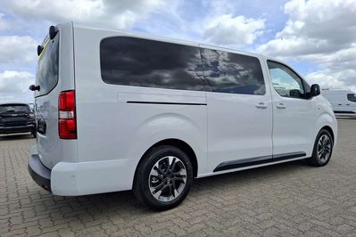 Opel Zafira Life Extra Long L2H1 Business AT8