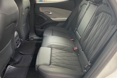 Ford Explorer Premium 77kWh RWD