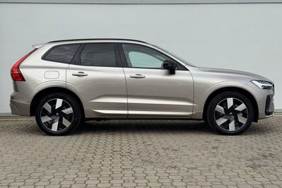 Volvo XC60 T8 Plug-In Hybrid AWD Ultra Dark