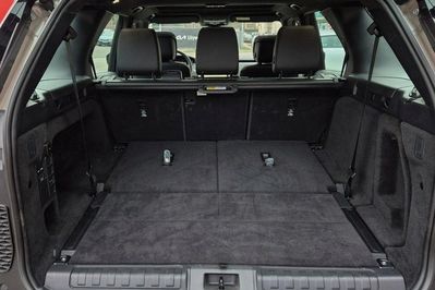 Land Rover Discovery P300 Dynamic SE