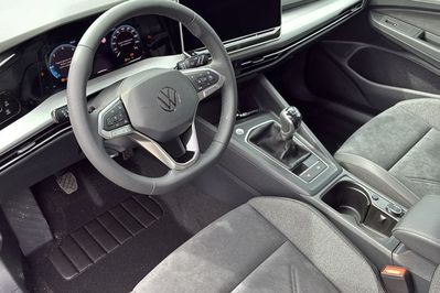 Volkswagen Golf Life Plus  1.5 TSI