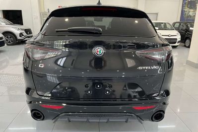 Alfa Romeo Stelvio Turbo Intensa Q4