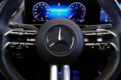 Mercedes GLA 200 AMG Line 7G-DCT