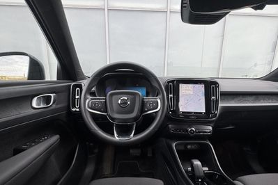 Volvo XC40 73kWh Recharge Plus aut