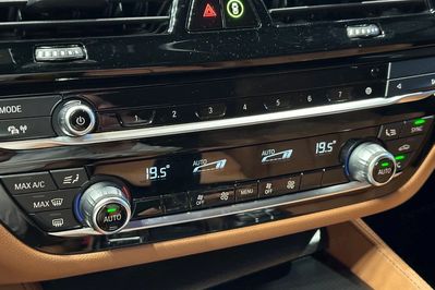 BMW Seria 5 520d xDrive mHEV M Sport sport-aut