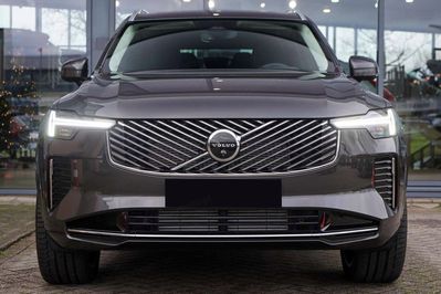 Volvo XC90 B5 AWD Plus Bright