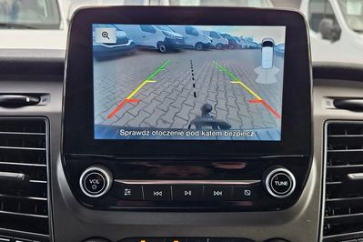 Ford Transit Custom L2H1 AT