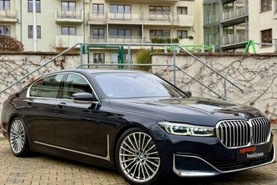 BMW Seria 7 750i xDrive