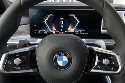 BMW Seria 7 740d xDrive M Sport