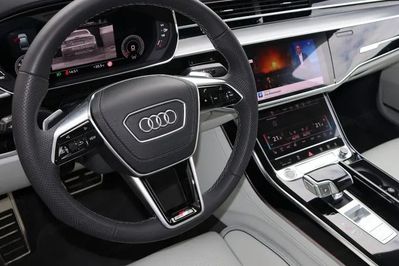 Audi A8 L 60 TFSI e quattro Tiptr.