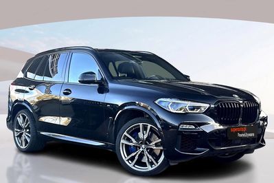 BMW X5 M50i