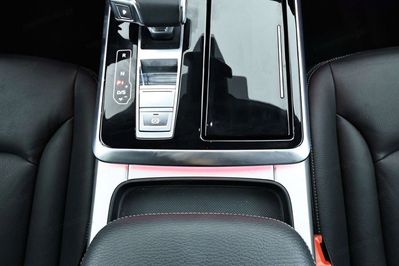 Audi Q8 55 TFSI e quattro