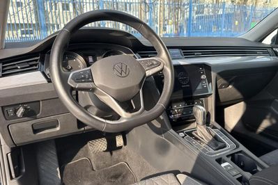 Volkswagen Passat Business 2.0 TDI EVO  DSG