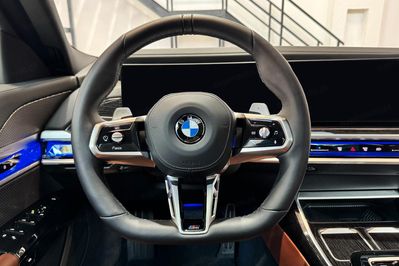 BMW Seria 7 740d xDrive M Sport