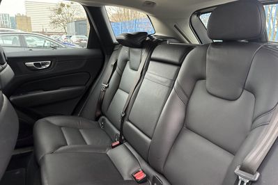 Volvo XC60 B4 B Momentum Pro