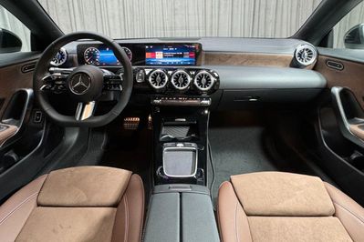 Mercedes CLA 200 AMG Line