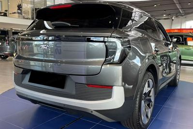 Ford Explorer Premium 77kWh RWD